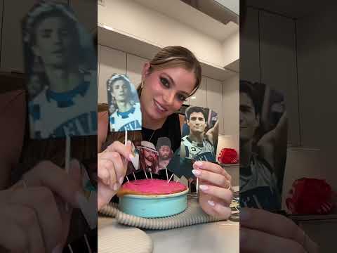 making a SMASH CAKE for my birthday👀