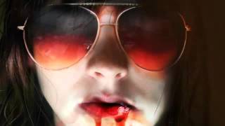 Rabbit in your headlights - Remix (Unkle - Radiohead - Non album tracks)