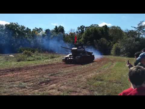 T-34/85 Drive by