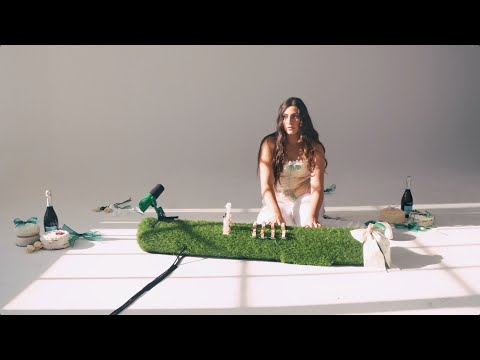 Emilee Moore - Someone Else's Wedding (Intimate Version)