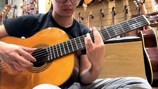 Video thumbnail for Âm mộc siêu khủng của Yamaha GC21 by Guitar Lê Tuấn