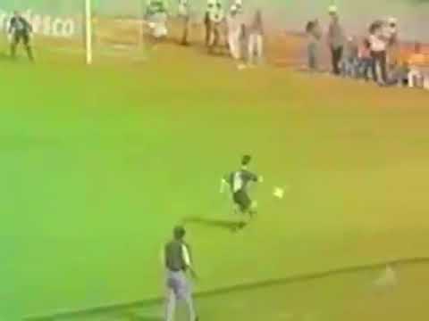 Quase 60 mil pessoas no Barradão. Vitoria 2x0 Juazeiro em 2000. @Canalmeuvitoria #ecvitoria