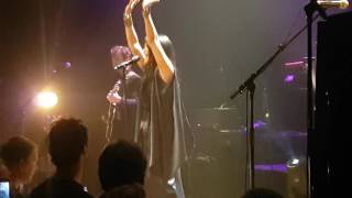 Anggun-c&#39;est écrit live au café de la danse le 03/12/2016