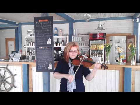 Emadepäev Roomassaare Kohvikus