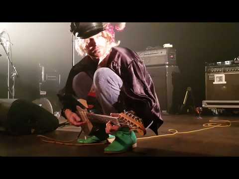 Connan Mockasin - Live - Faking Jazz  Together @ Paris - Le café de la danse