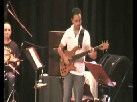 Emre Türkmen Bass solo