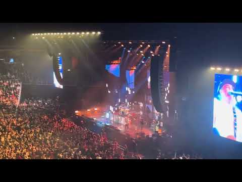 Plavi orkestar - Bolje biti pijan nego star / live @ Arena Zagreb 14.02.2025.