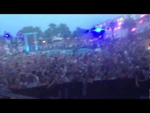 Henrik B live at Ushuaia Ibiza 2012 - Acid Rocker.