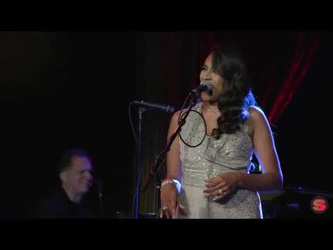 Andromeda Turre – „Nacht in Tunesien“ (Live-Auftritt)