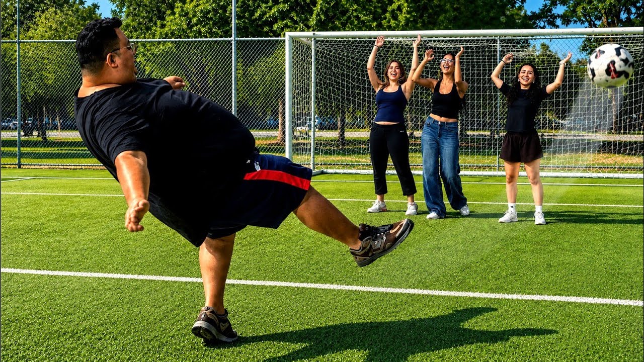 JUGANDO FÚTBOL CONTRA MUJERES 😆