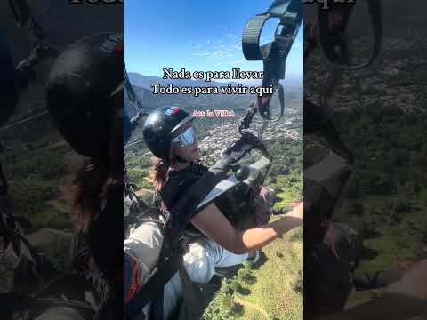 Volar parapente en #manaurecesar  es lo mejor #fypシ #viralshorts #parapente
