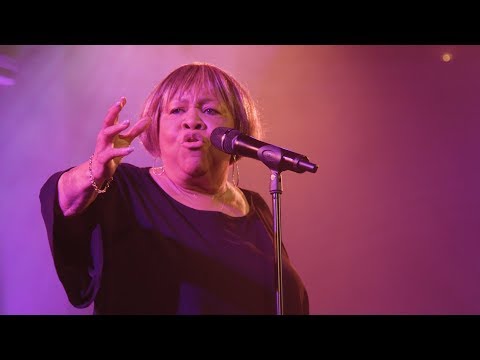 Mavi Staples