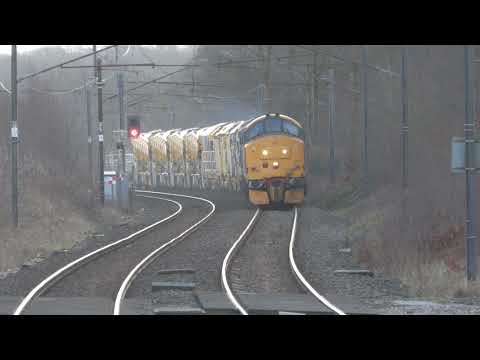 Railway videos'37401+422'nb West Ealing/Tyne yard engineers Euxton Balshaw La 9'1'23