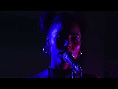 Mi perdo a Napoli ( feat Simona Boo)