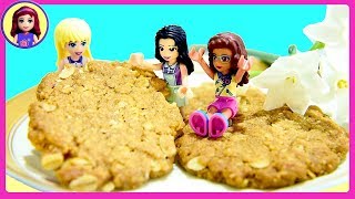 Lego Friends in the Big World - How to Bake Easy A