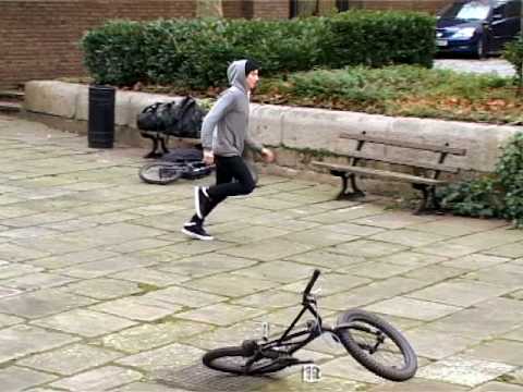 Seventies BMX - Robbo x Matt Roe / LDN - Hastings