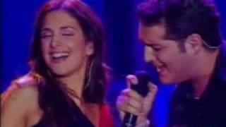 Manu Tenorio y Nuria Fergó "Noches de Bohemia" Gira Operacion Triunfo (02/06/2002)
