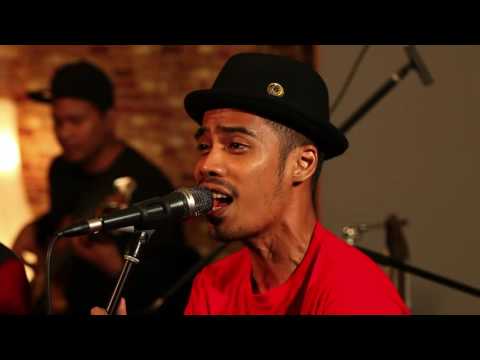 Thinker Studios | HLive Unplugged: Waris Feat Raqib - Subhanallah (Akustik)