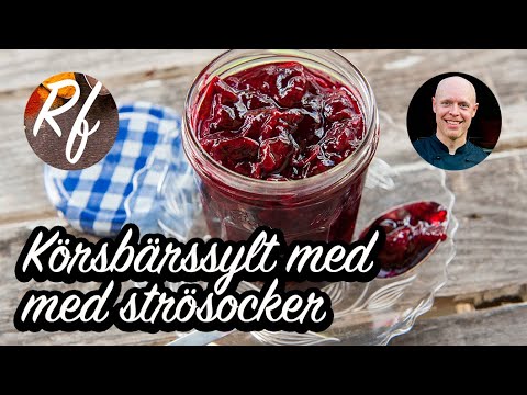 Koka egen körsbärssylt av körsbär, moreller eller klarbär samt strösocker, citron och pektin.>