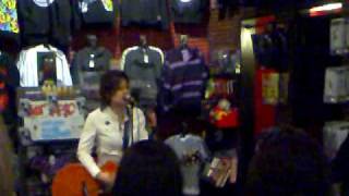 Diana Gone Wrong @ Hot Topic