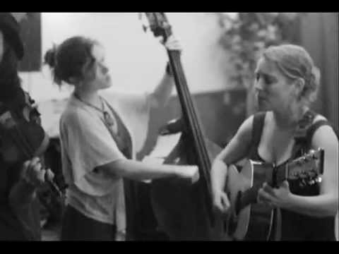 Goin' to Work in Tall Buildings Cover by The Blackberry Bushes Stringband