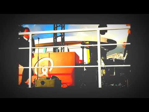 Loic Nottet Q beach house Oostende 2017