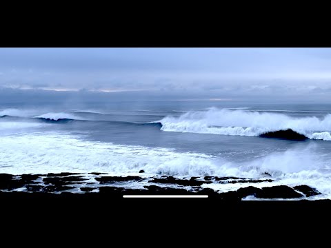 Huge swell slams in to Croyde Beach