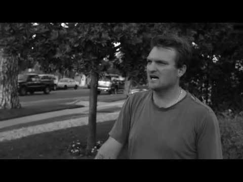 Videoclip de First (Return To Tackyland) — Cold War Kids