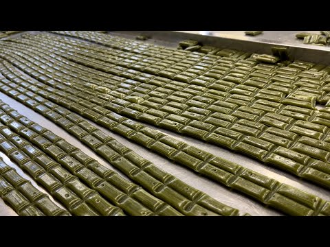 [Escena de fabricación] Cómo hacer dulces de té en forma de tiras / 2023/Cómo hacer dulces / Japón / Kioto / Saborizante de té verde