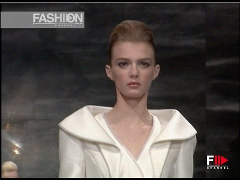 ARMANI PRIVÉ Spring Summer 2010 Haute Couture Paris - Fashion Channel