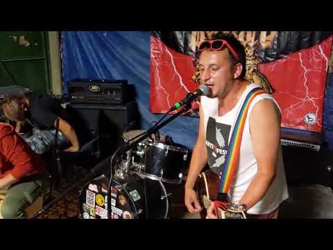 Fajront - Fajront - Krysy čo tvária sa jak ľudia (Psota Párty 2021)