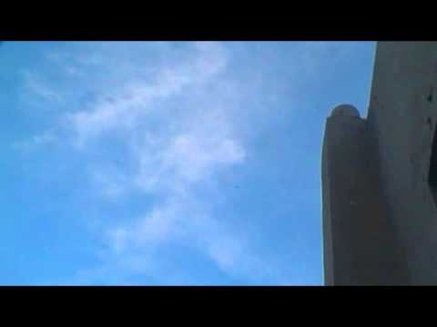 التصدي للطيران المروحي من قبل كتيبة درع الإسلام في قرية المباركية في ريف حمص