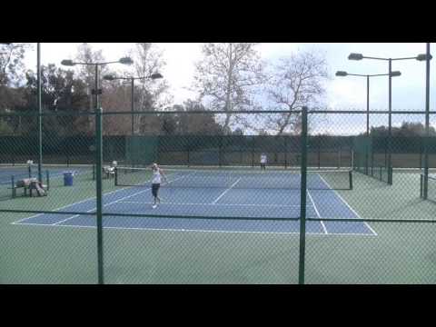 ElysePham GiuliaMcdonnellnietodelrio DTS Showcase in Claremont Jan06 2013