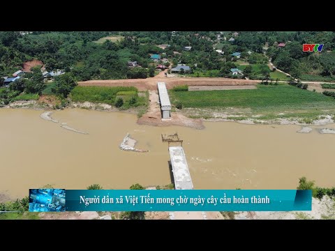 Người dân xã Việt Tiến mong chờ ngày cây cầu hoàn thành
