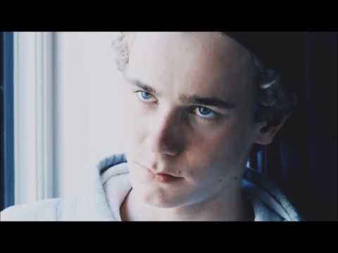 SKAM - Elastic Heart