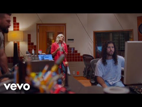 Only Us - Carrie Underwood and Dan + Shay (In The Studio)