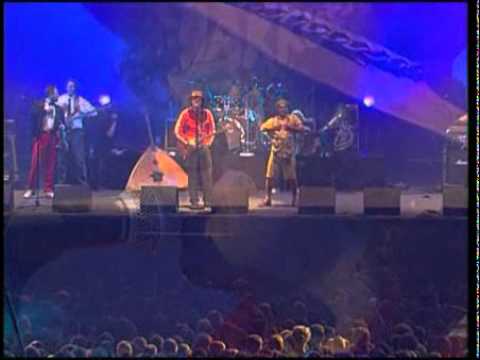 UNZA UNZA - Kusturica & No Smoking Orchestra live in France (Serbian music)