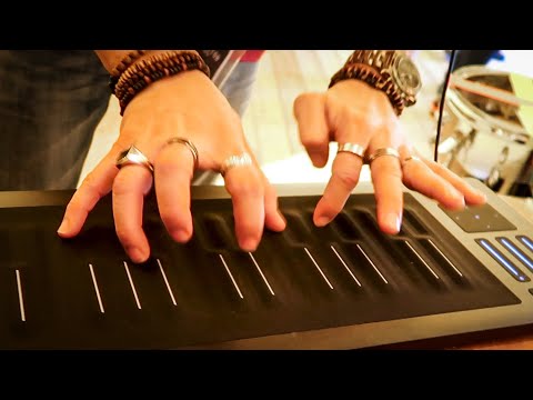 download lagu mp3 mp4 Virtual Cello, download lagu Virtual Cello gratis, unduh video klip Download Virtual Cello Mp3 dan Mp4 Youtube Gratis