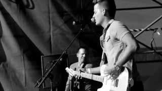 Chase Bryant &quot;Take It On Back&quot; (Live)