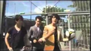 Jonas Brothers- Baby Bottle Pop