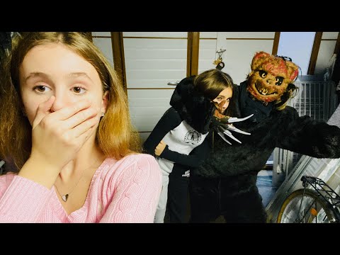 MAI GIOCARE CON L'ORSO FREDDY SPAVENTOSO!!! 🐻😱- by Charlotte M.