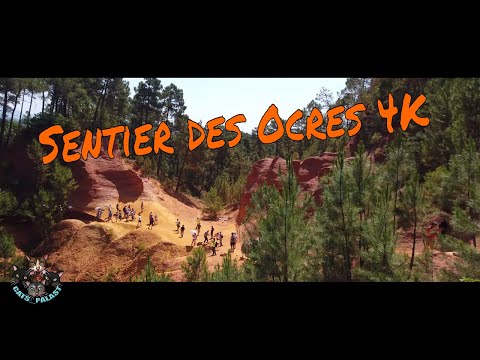 Roussillon en Provence - Le Sentier des Ocres (Cinematic Travel Film) 4K