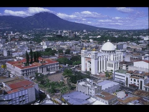 Musica de El Salvador, cumbia, "Barato" La Raza Band