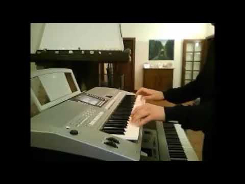 Sofia Alvaro Soler Yamaha psr s910