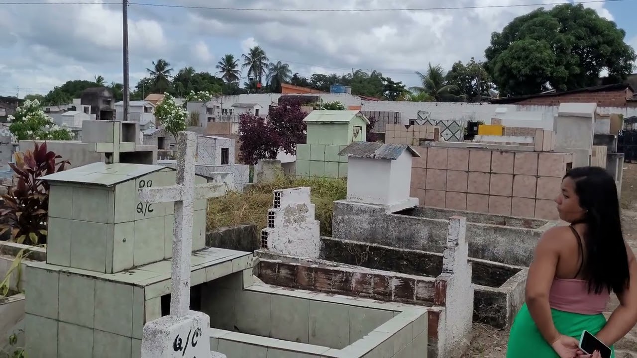 História Assustadora que aconteceu nesse Cemitério