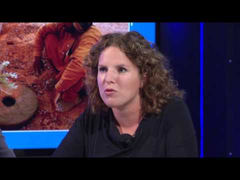 Willemijn Stoffels — Willemijn Stoffels (Land Life Company) plant bomen die je no