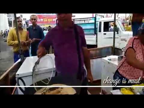 Rajkot ma ice cream na bhajiya 😂😂😂