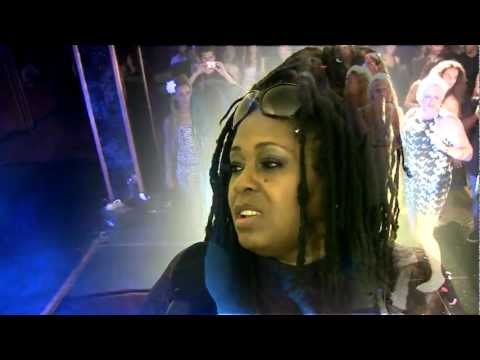 Caron Wheeler live in Lanzarote ft SkaToons (July 2012)