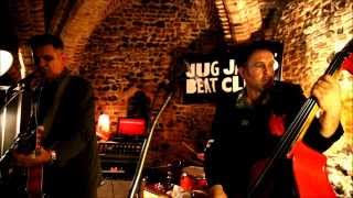 Jug Jaw's Beat Club, Norwich - Das Fenster & the Alibis