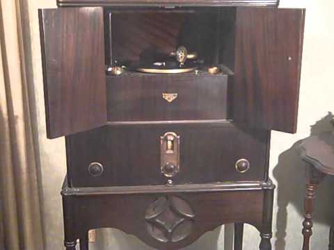 BOB HARING'S ORCHESTRA - MADEIRA - ROARING 20'S VICTROLA RADIOLA